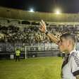 Em clima de incerteza, Vasco aposta na juventude para superar o Sport