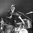 Ringo Starr: a vida e a obra de um gênio da bateria