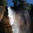 Cachoeira a 2h de SP tem altura de 25 andares; veja fotos