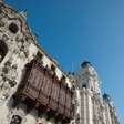 Palácios, igrejas e monumentos embelezam a capital peruana