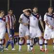 Com gol de Vargas, Chile supera lanterna Paraguai e é quarto