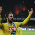 Com gol de Higuaín, Napoli elimina Lazio e encara Roma na semifinal