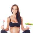 Comer pouco na gravidez aumenta risco de ter filhos obesos