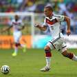Alemanha perde Podolski para duelo contra Argélia