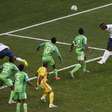 França perde gols em excesso, embala no fim e bate Nigéria