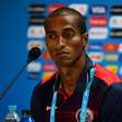 Zagueiro costarriquenho sente a coxa e está fora da Copa