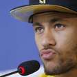 Neymar rebate xingamentos a Felipão e briga com agente