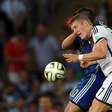 Schweinsteiger discorda da Fifa ao dar bola de ouro a Messi
