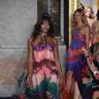 Gucci, Armani e Prada estão entre 60 desfiles de Milão