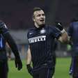 Com 2 a mais, Inter de Milão sofre, mas despacha Sampdoria