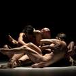 Bailarinos nus encenam peça de Beckett no Sesc Belenzinho