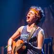 Peça-show "Cássia Eller" volta ao teatro em São Paulo