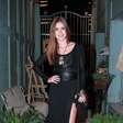 Poderosa! Marina Ruy Barbosa usa transparência e fenda em SP