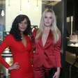 Tais Araújo e Fiorella Mattheis vão a evento 'combinando'