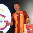 Podolski é anunciado como reforço do Galatasaray