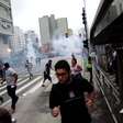 PM dispersa protesto do MPL na Paulista com bombas de gás