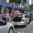 Ruas de Recife ficam cheias de panfletos e santinhos