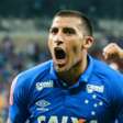 Huracán cobra Cruzeiro e ameaça pedir retorno de Ábila