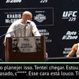 UFC: McGregor, após atraso: "Khabib tinha que estar, mas fica petrificado perto de mim"