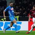 Piatek brilha, Paquetá dá assistência e Milan elimina Napoli