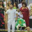 Arlindo Cruz desfila pela X-9 Paulistana e emociona público