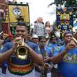 Desfiles em Olinda contam com bonecos gigantes de famosos