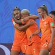 Pênalti no final dá vitória à Holanda contra o Japão na Copa
