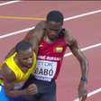 Veja o grande gesto do atleta que carregou o adversário no 1° dia do Mundial de Atletismo