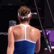 TÊNIS: WTA Finals: Bencic derrota Bertens (7-5, 1-0, abandono)