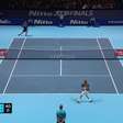 ATP Finals: Tsitsipas v Federer (6-3, 6-4) - melhores momentos