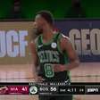 Espectacular robo y canasta de Kemba Walker