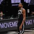 Kevin Durant: "Meu pé grande atrapalhou a nossa classificação"