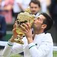 Djokovic bate 'azarão' e iguala recorde de Federer e Nadal