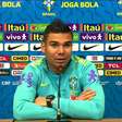 SELEÇÃO: Casemiro rasga elogios a Vinicius Junior: "Pra mim é um privilégio jogar com ele"