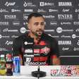 VITÓRIA: Guilherme Lazaroni fala sobre suas características e revela: "No começo da carreira jogava no meio ou pelas beiradas"