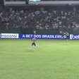 GOIÁS: Cabeçada certeira! Apodi aproveita cruzamento e marca gol de empate contra o Atlético no segundo tempo