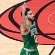 Boston Celtics atropela Miami Heat e empata a série em 1 x 1