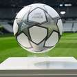 Uefa e Adidas apresentam a bola da decisão da Liga dos Campeões, com pedido de paz