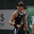 Bia Maia e Danilina estreiam com vitória de virada em Roland Garros