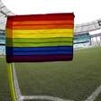 Por que o futebol perpetua os gritos homofóbicos