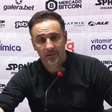 CORINTHIANS: Vítor Pereira explica ausência de Fagner retornando de lesão: "É um gramado mais duro e que exige mais"