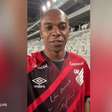 ATHLETICO-PR: Voltou! Fernandinho manda recado para torcida após ser apresentado no clube