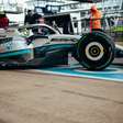 Mercedes dá sinal de vida e Red Bull se atrapalha em dia inconclusivo em Silverstone