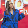Ivete Sangalo usa terninho fashion para lançar programa