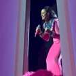 Katy Perry chora durante apresentação em Las Vegas