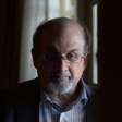 Autor Salman Rushdie é agredido em evento em Nova York