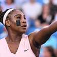 Serena Williams leva pneu de Raducanu e é eliminada em Cincinnati