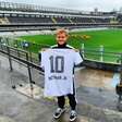 Davi Lucca, filho de Neymar Jr, visita a Vila e encontra jogadores do Santos