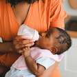 Cárie de mamadeira existe? Entenda como proteger a saúde bucal do seu bebê