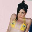Como Marquezine, Gkay escolhe Bob Esponja em biquíni de crochê